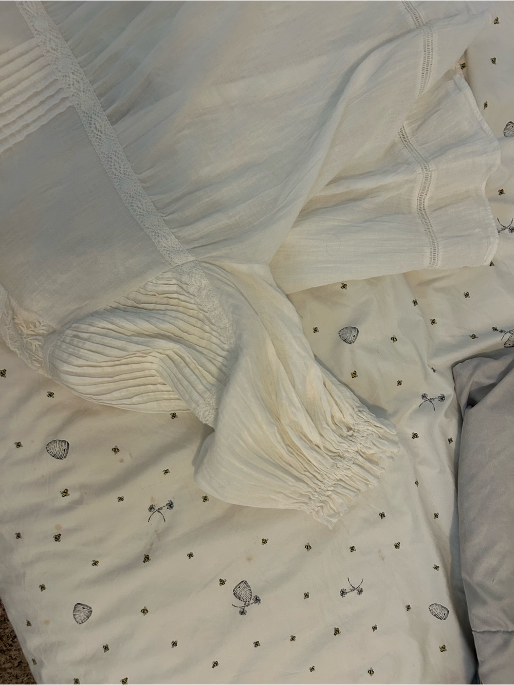Zara Delicate Lace-Trim Button Front Blouse in Ivory - Picture 4 of 10